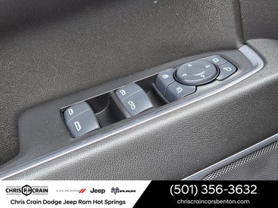 2025 GMC Sierra 1500 4WD Crew Cab Short Box SLT