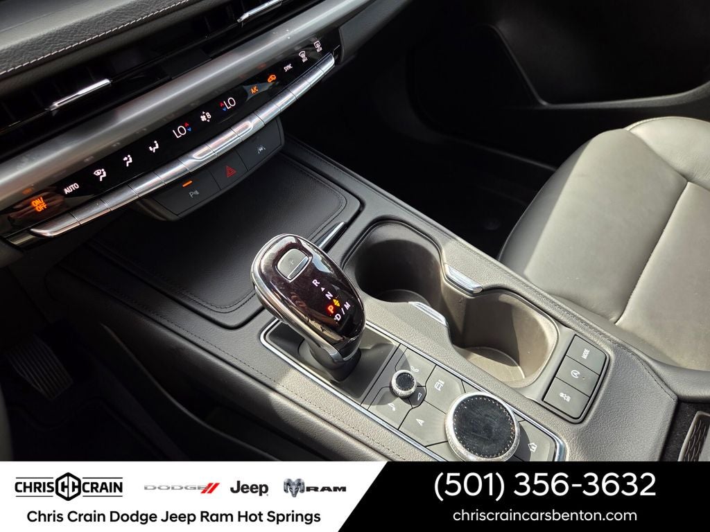 2025 Cadillac XT4 FWD Premium Luxury