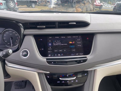 2022 Cadillac XT5 FWD Premium Luxury