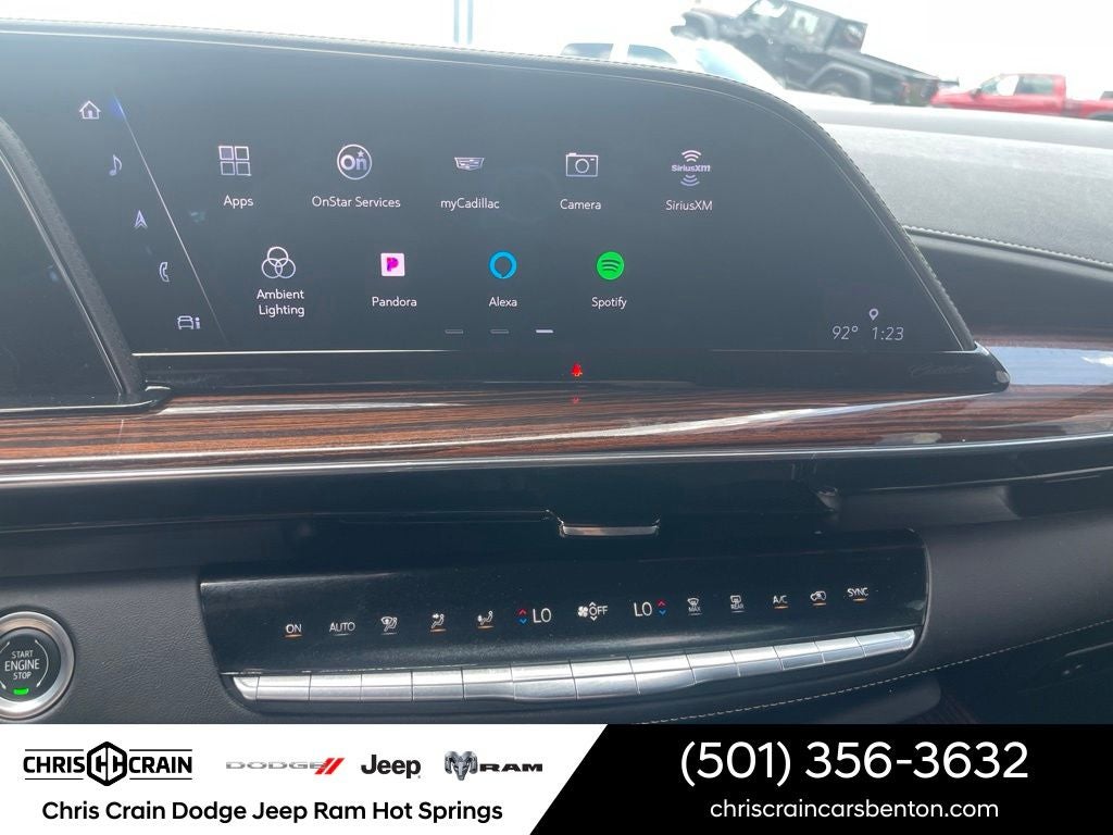 2022 Cadillac Escalade 4WD Luxury