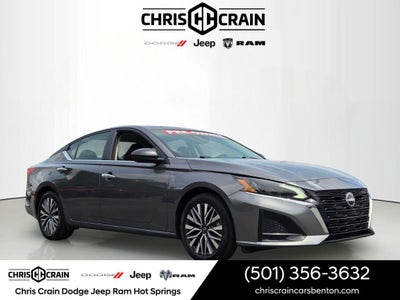 2025 Nissan Altima SV FWD
