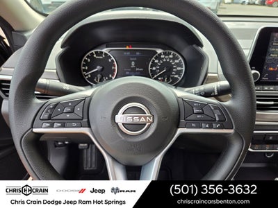 2025 Nissan Altima SV FWD