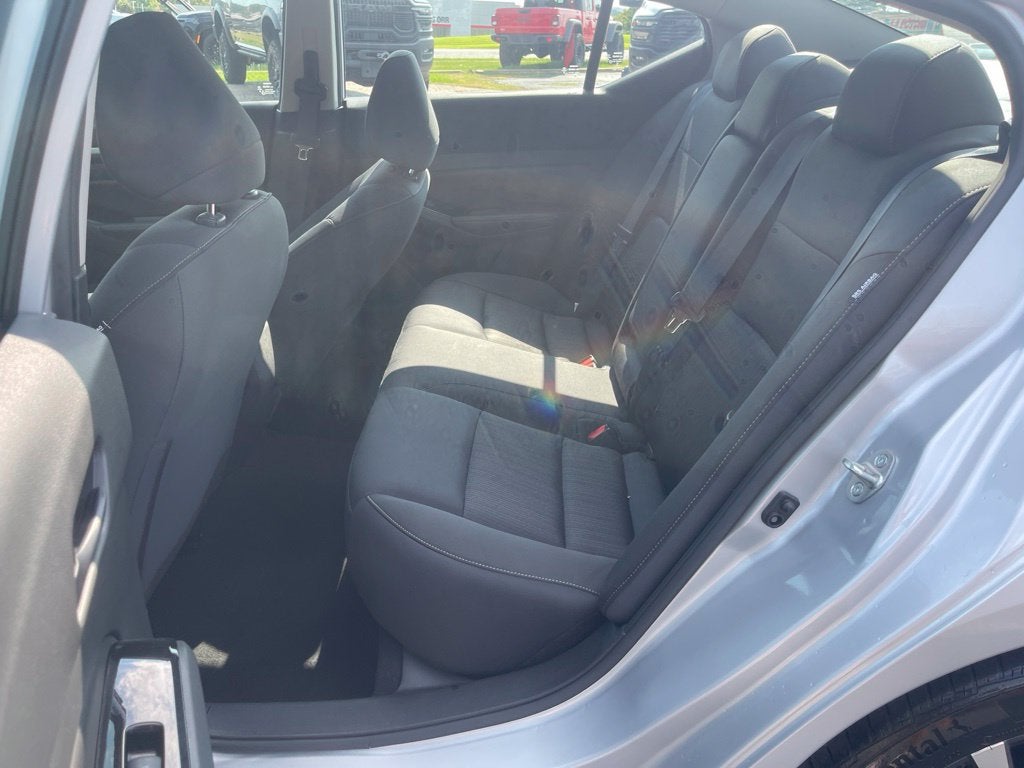 2023 Nissan Altima SV FWD