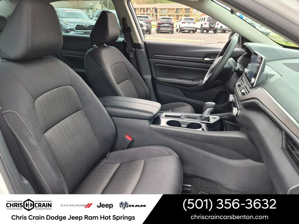 2024 Nissan Altima SV FWD