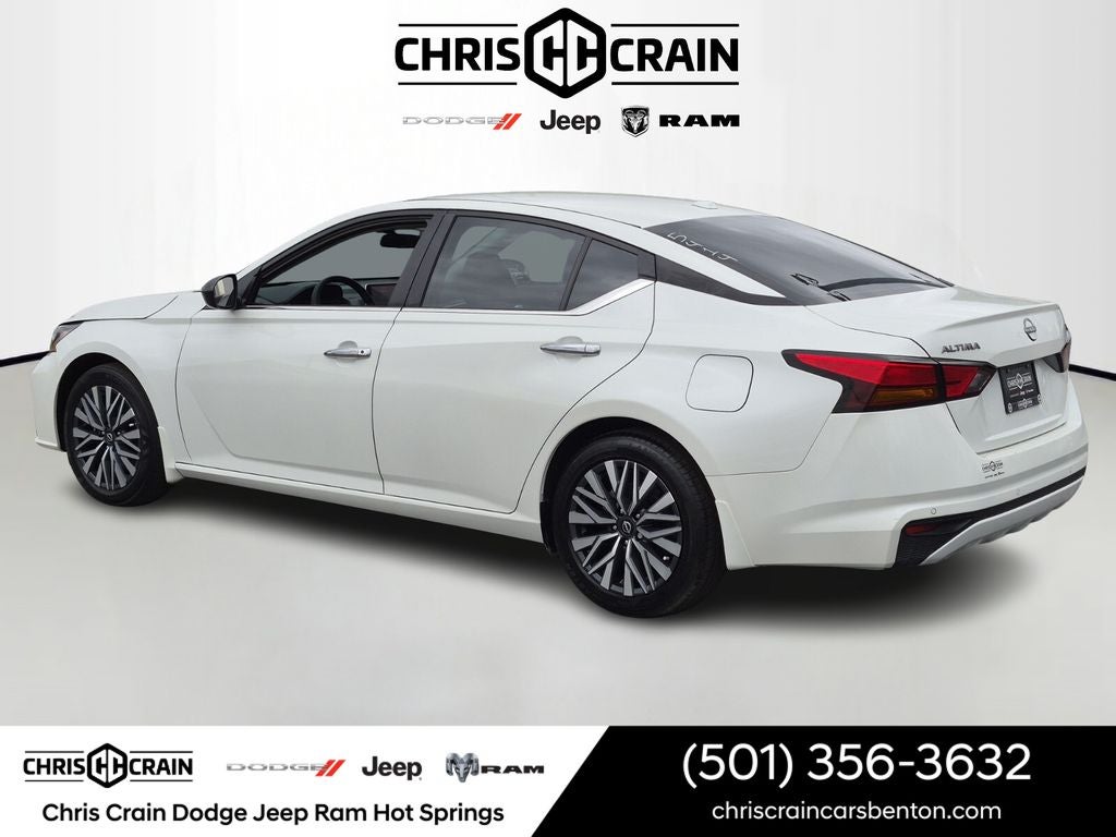 2024 Nissan Altima SV FWD