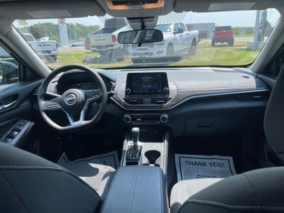 2025 Nissan Altima SV FWD