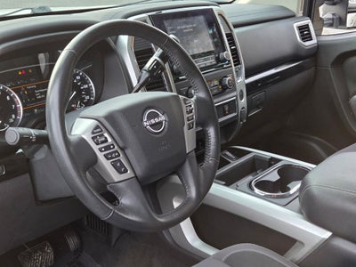 2024 Nissan TITAN Crew Cab SV 4x2