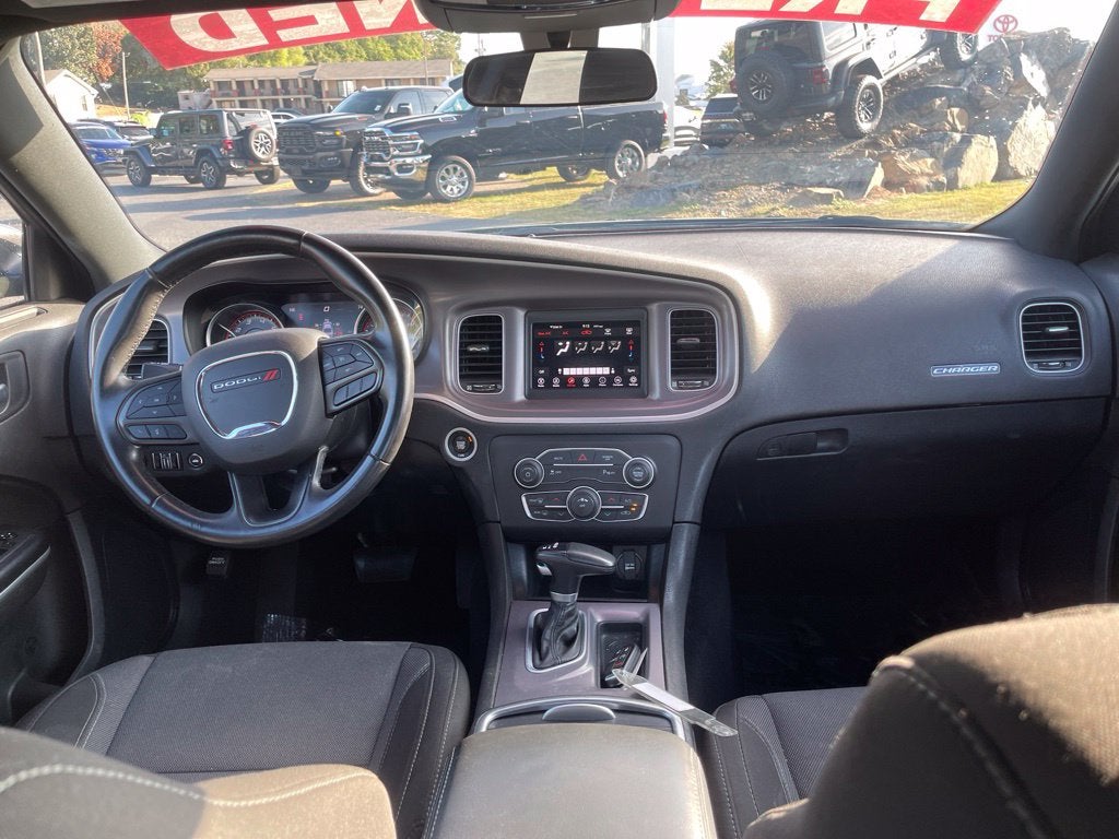 2022 Dodge Charger SXT RWD