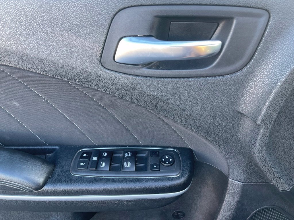 2022 Dodge Charger SXT RWD