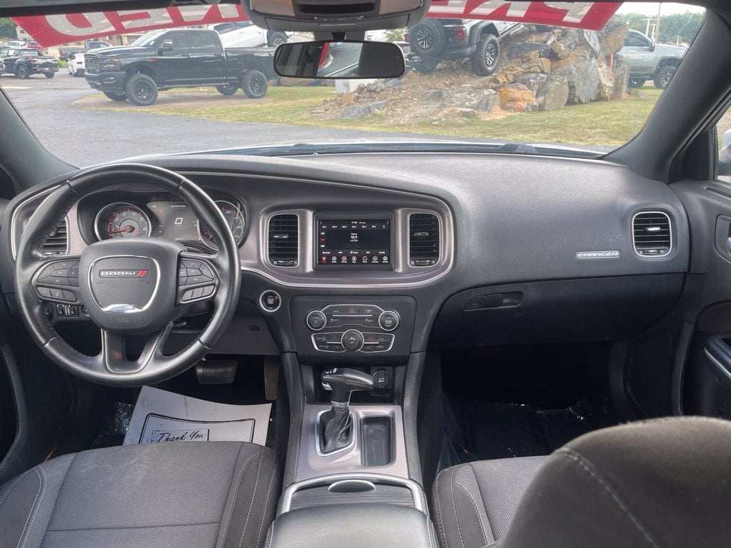 2022 Dodge Charger SXT RWD