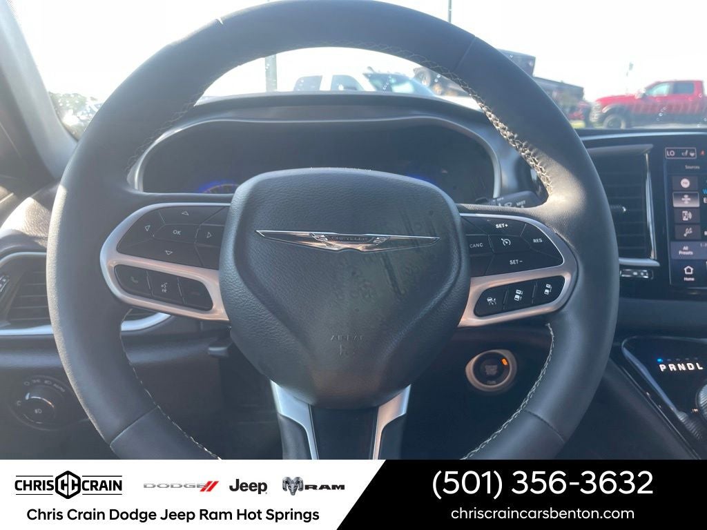 2025 Chrysler Pacifica Select