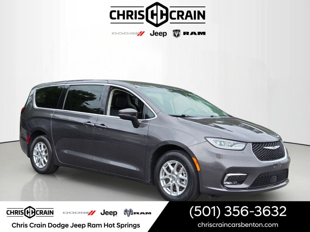 2023 Chrysler Pacifica Touring L