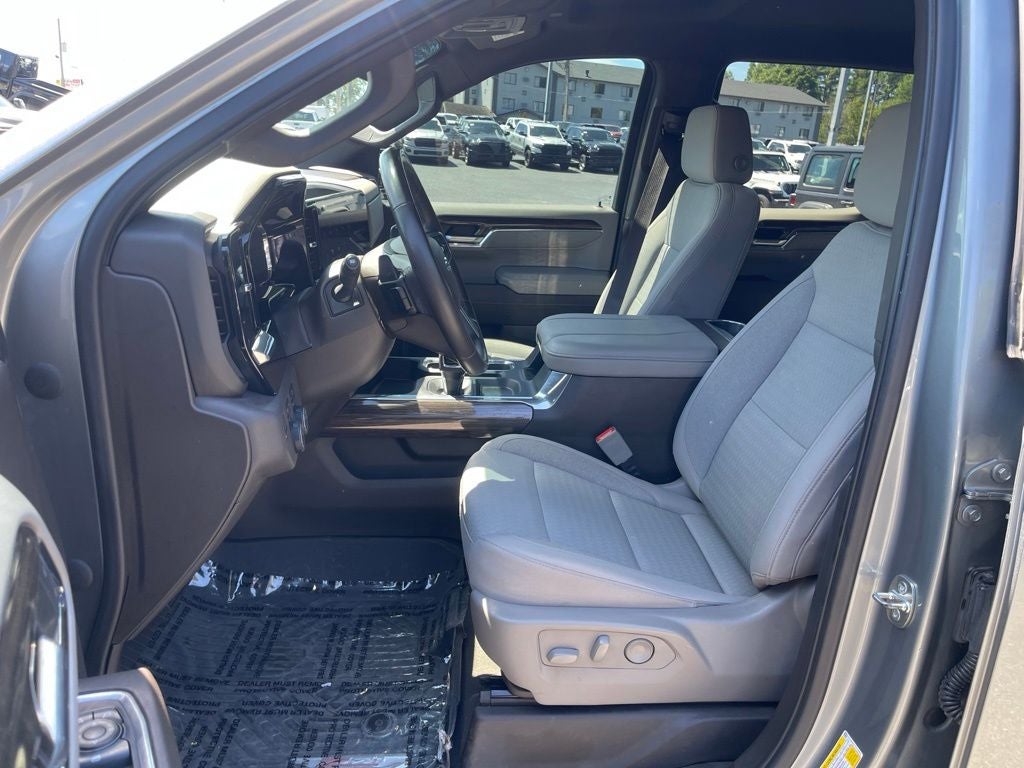 2023 Chevrolet Silverado 1500 4WD Crew Cab Short Bed RST