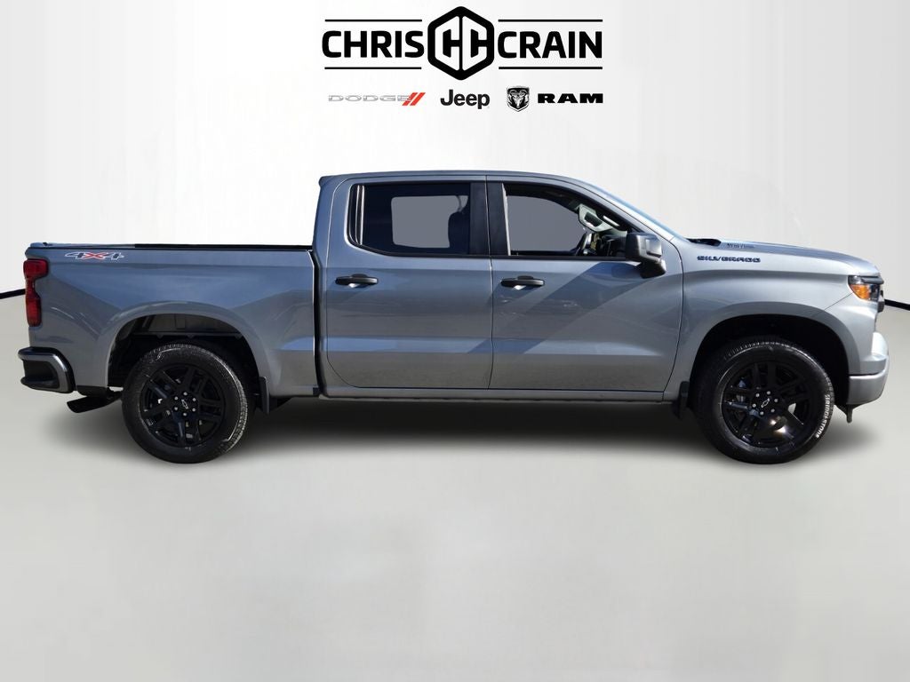 2024 Chevrolet Silverado 1500 4WD Crew Cab Short Bed Custom