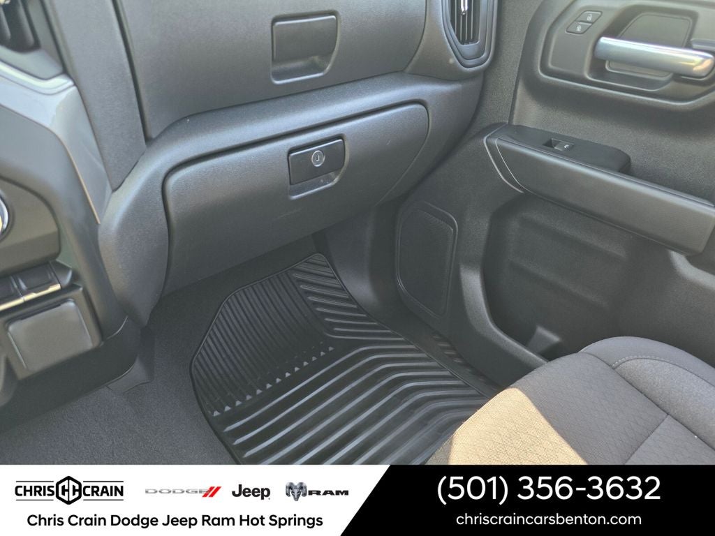 2025 Chevrolet Silverado 1500 4WD Crew Cab Short Bed Custom Trail Boss