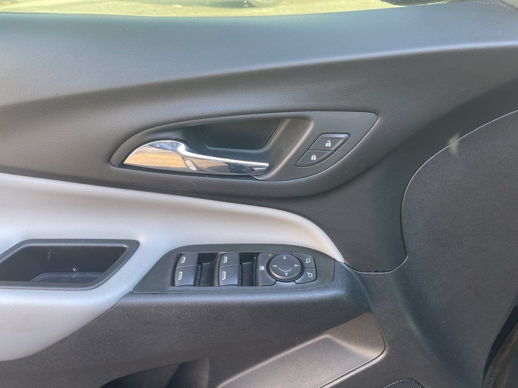 2023 Chevrolet Equinox FWD LS
