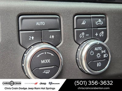 2023 GMC Sierra 1500 4WD Crew Cab Short Box SLT