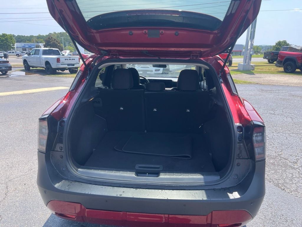 2025 Nissan Kicks SV FWD