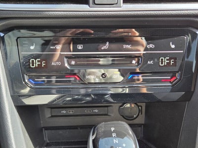 2025 Volkswagen Taos 1.5T SE