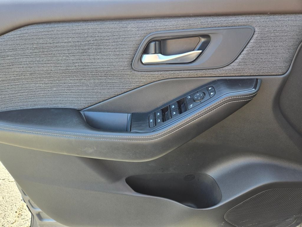 2022 Nissan Rogue SV FWD