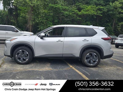 2024 Nissan Rogue SV FWD