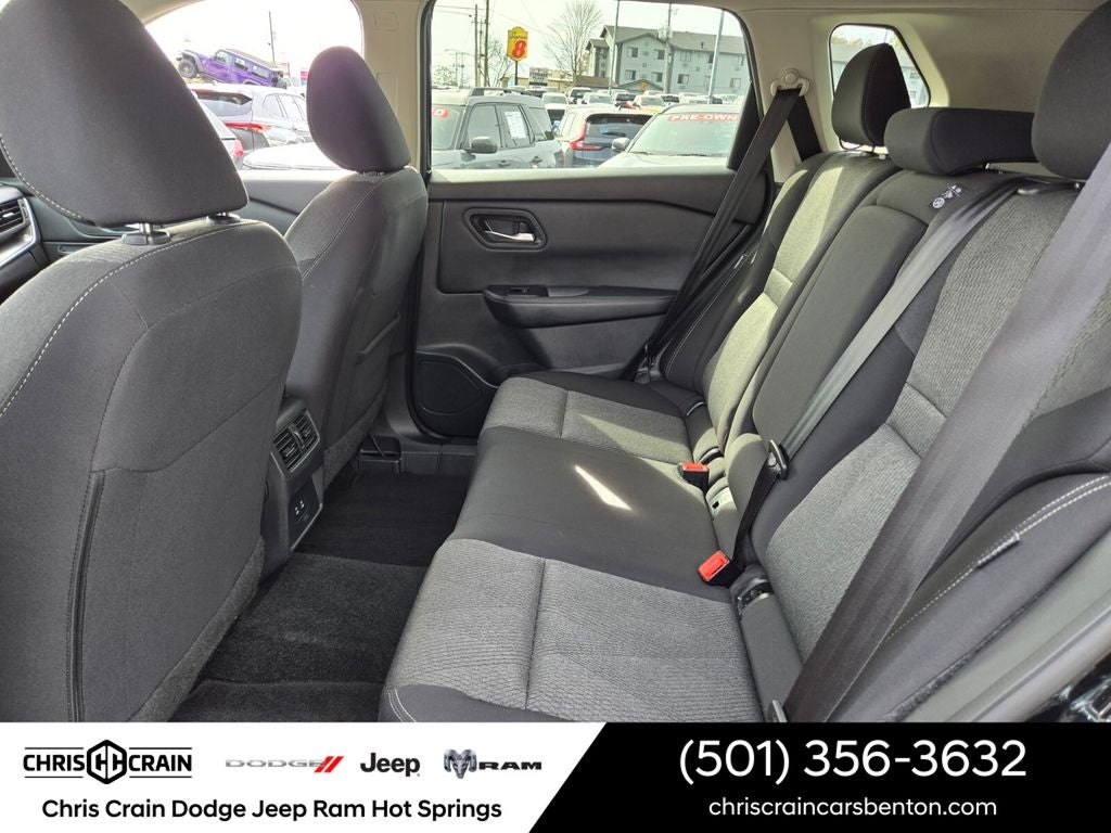 2024 Nissan Rogue SV FWD