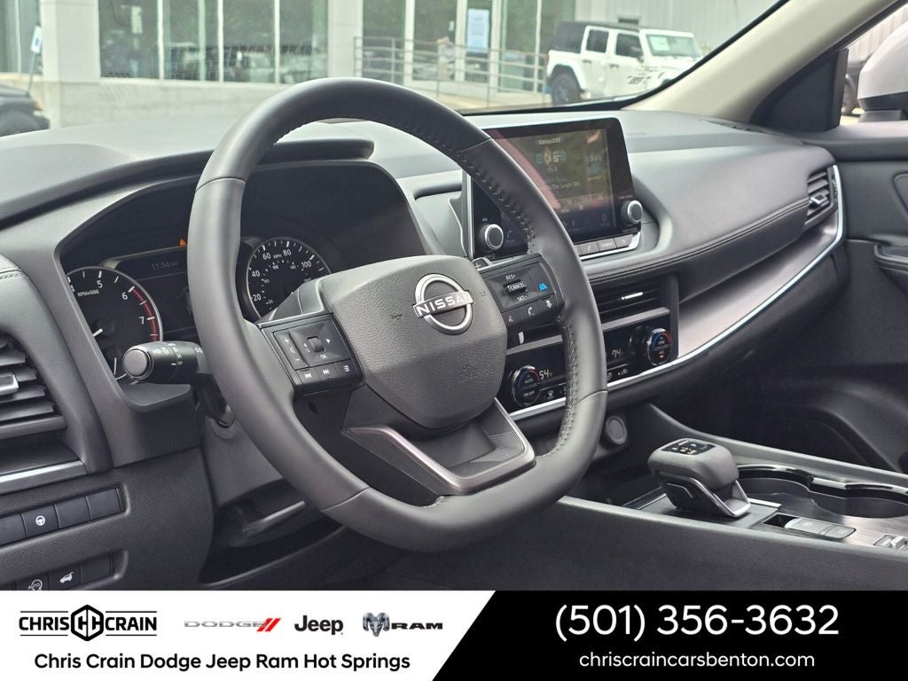 2025 Nissan Rogue SV FWD