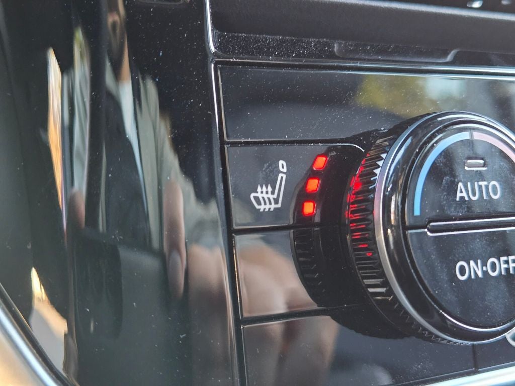 2023 Nissan Rogue SL FWD