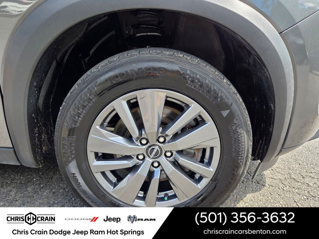 2024 Nissan Pathfinder SV 4WD
