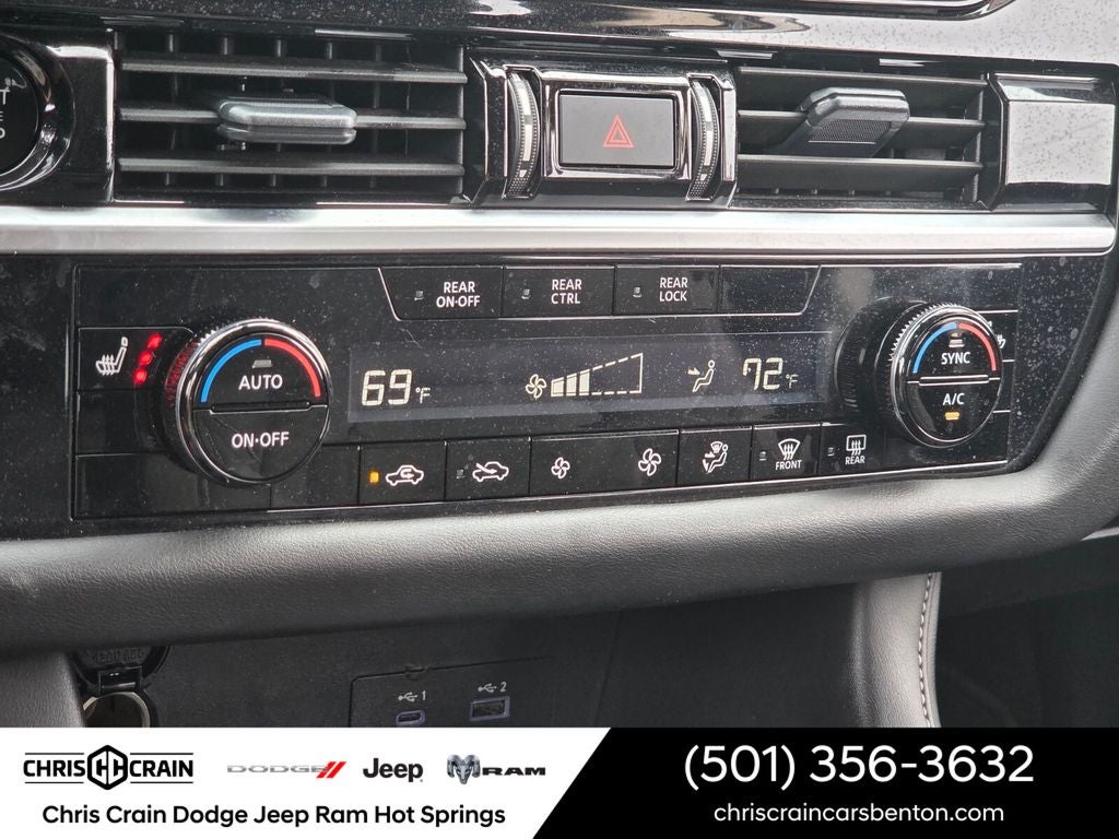 2025 Nissan Pathfinder SV 4WD