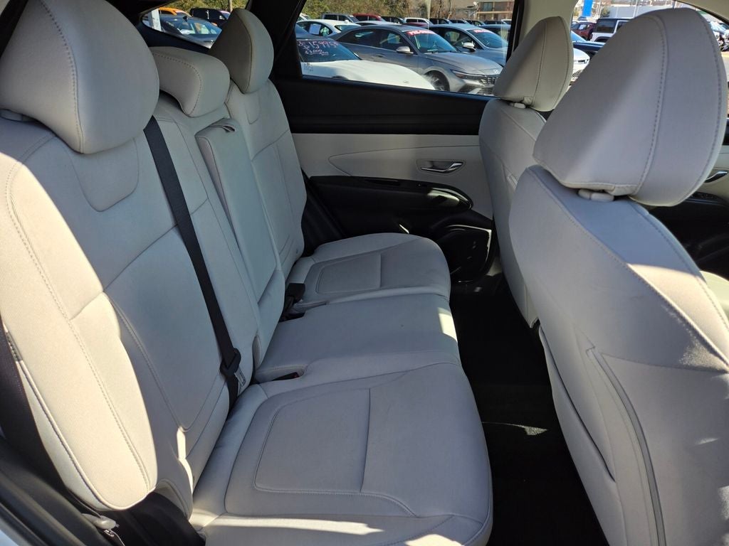 2025 Hyundai TUCSON SE