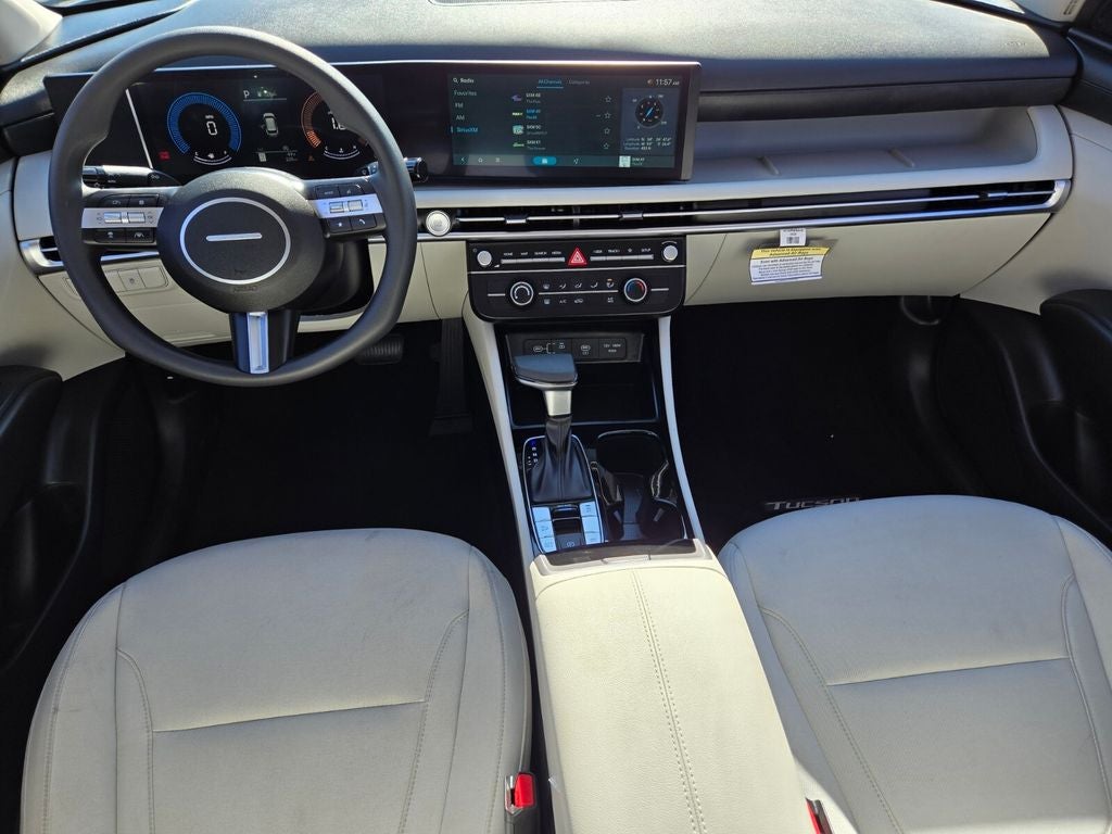 2025 Hyundai TUCSON SE