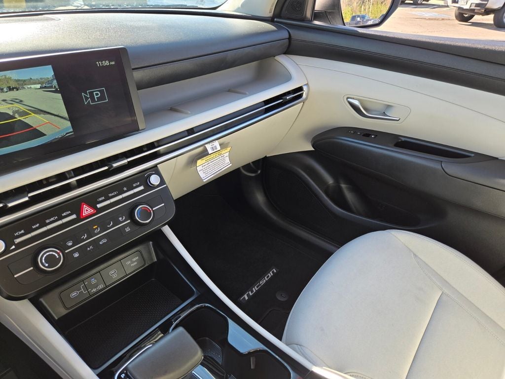 2025 Hyundai TUCSON SE