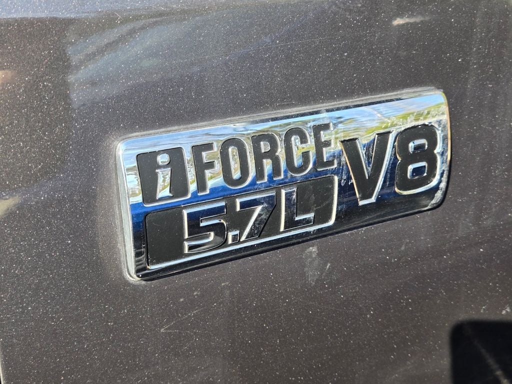 2016 Toyota Tundra SR5 5.7L V8