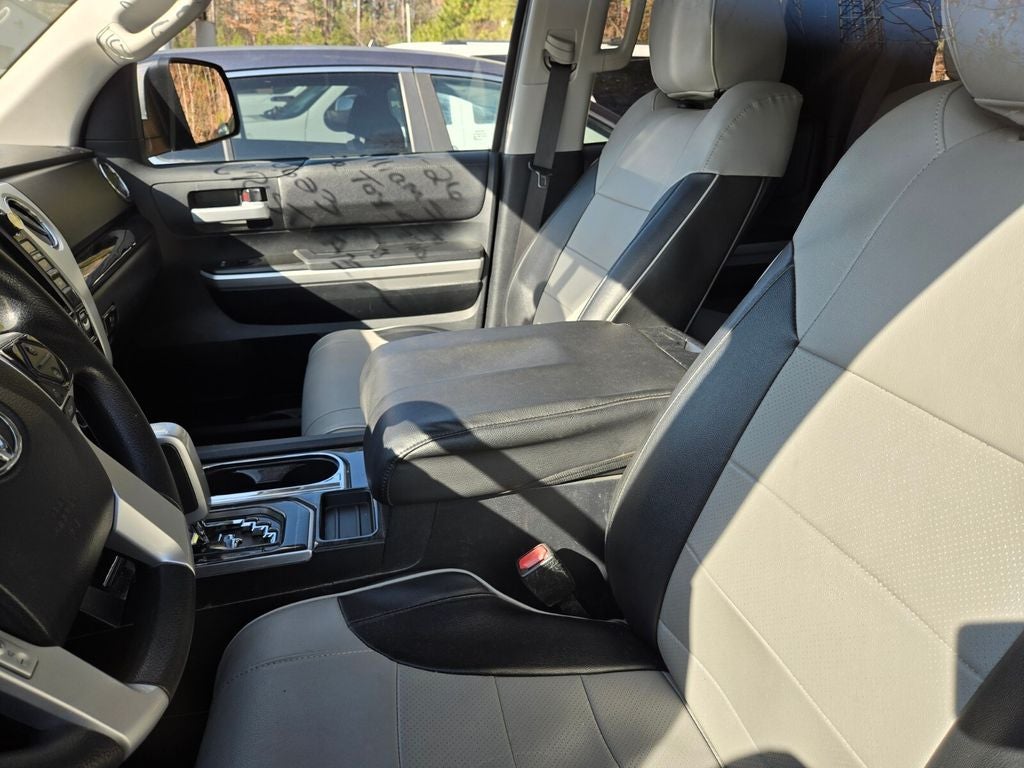 2016 Toyota Tundra SR5 5.7L V8