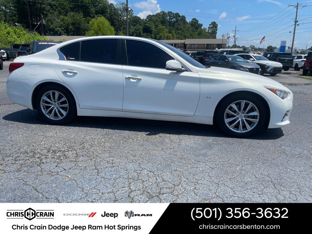 2015 INFINITI Q50 Premium