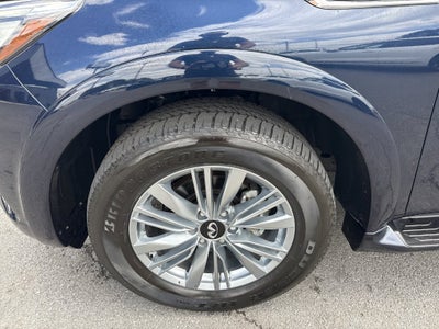 2024 INFINITI QX80 LUXE