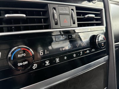 2024 INFINITI QX80 LUXE