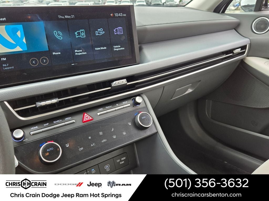2025 Hyundai SONATA SEL