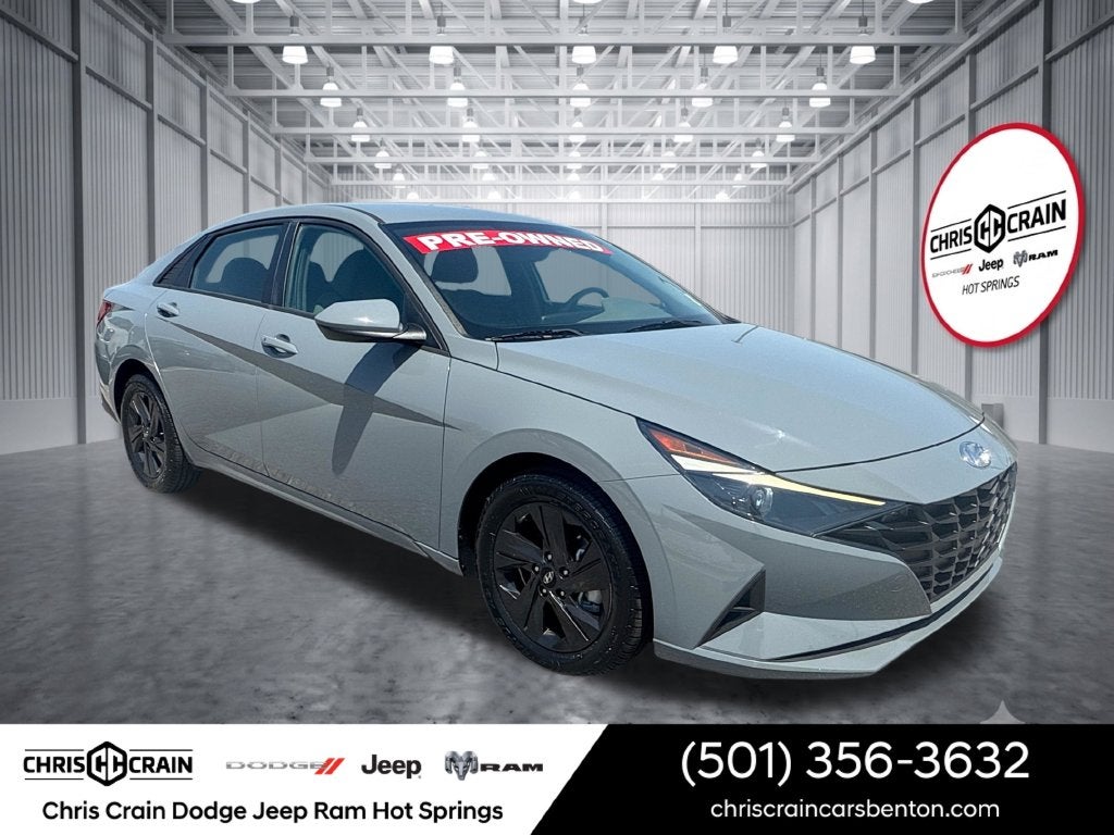 2022 Hyundai ELANTRA SEL