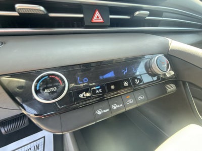 2022 Hyundai ELANTRA SEL