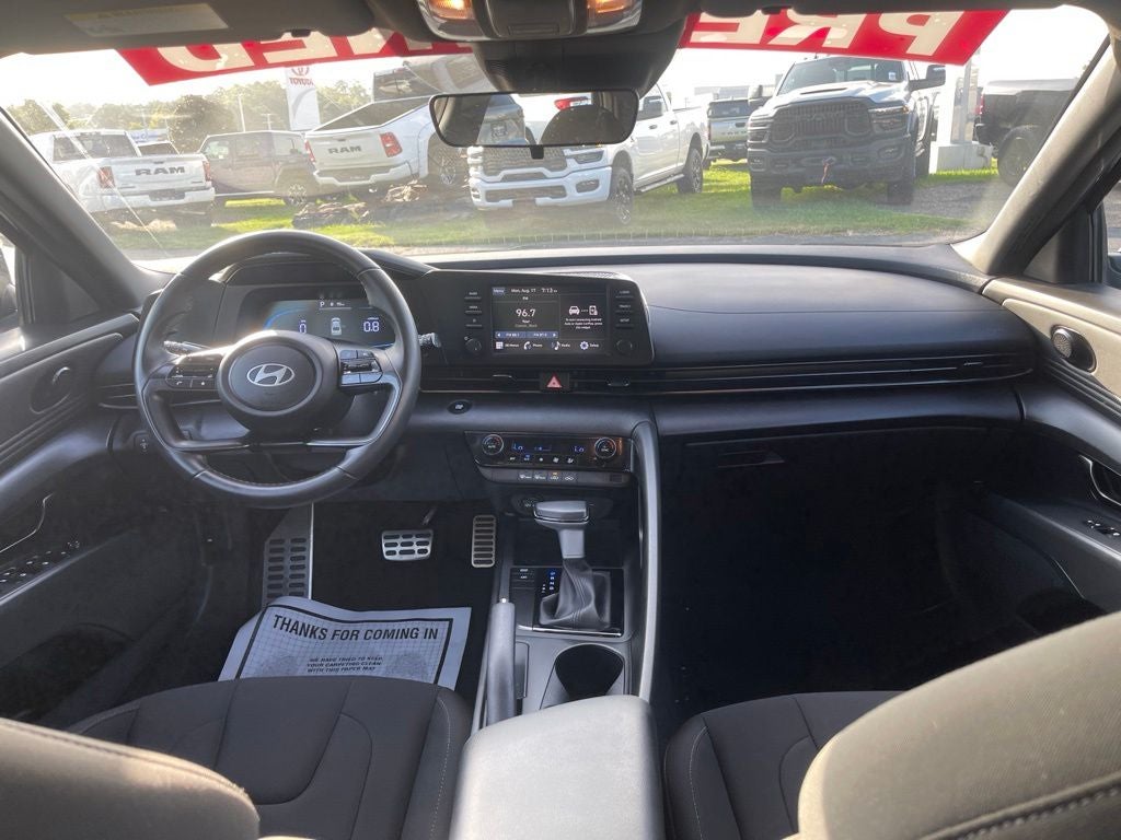 2025 Hyundai ELANTRA SEL Sport