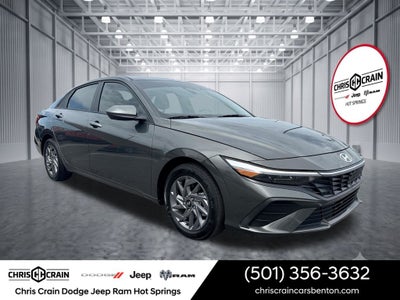 2024 Hyundai ELANTRA SEL