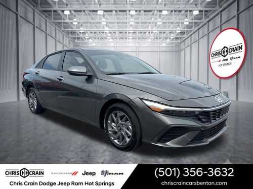 2024 Hyundai ELANTRA SEL