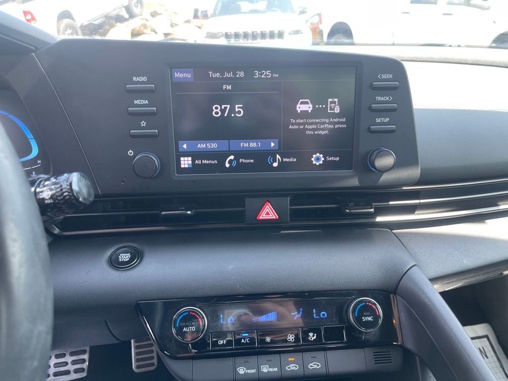 2025 Hyundai ELANTRA SEL Sport