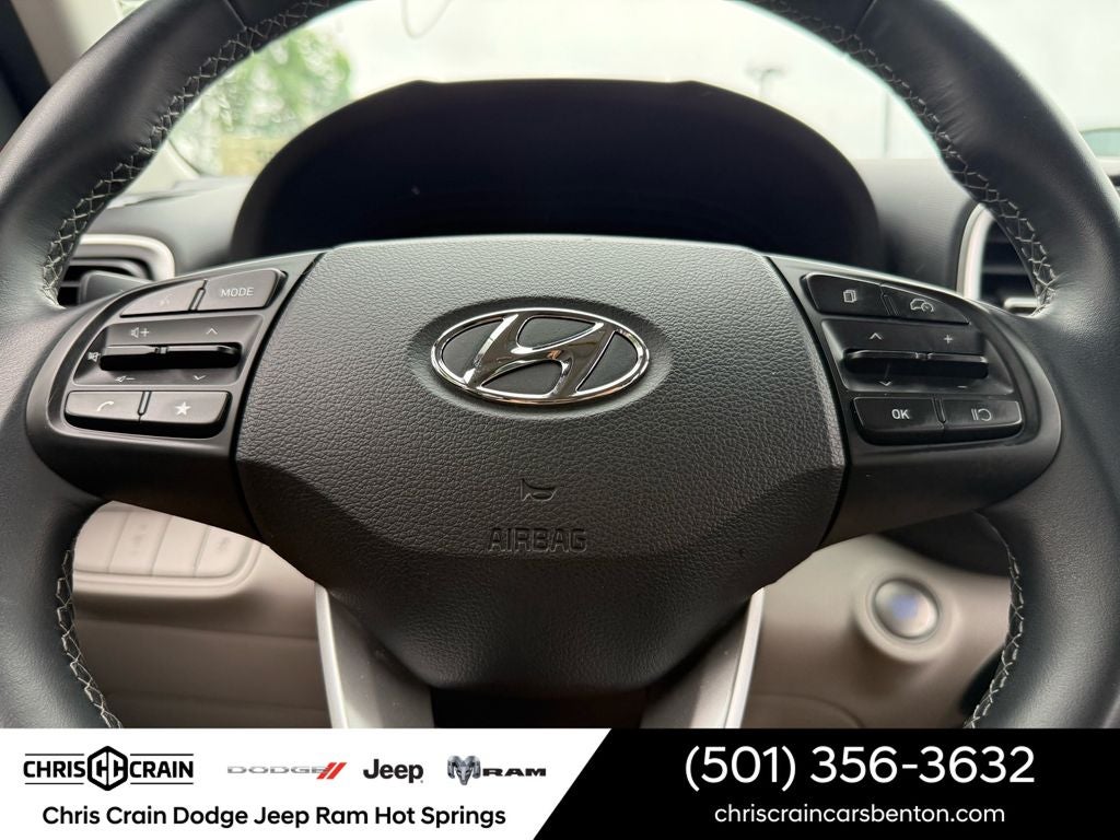 2025 Hyundai VENUE SEL