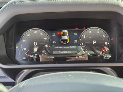 2024 Land Rover Defender 110 P400 X-Dynamic SE