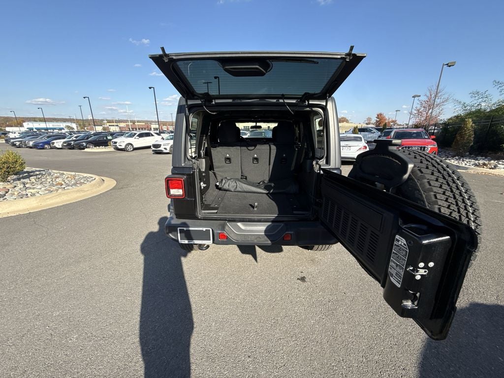 2020 Jeep Wrangler Unlimited Sahara