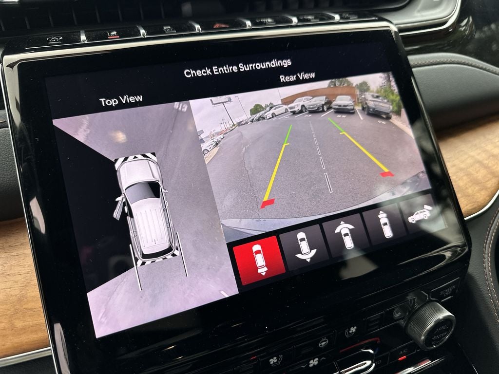 2024 Jeep Grand Cherokee Summit