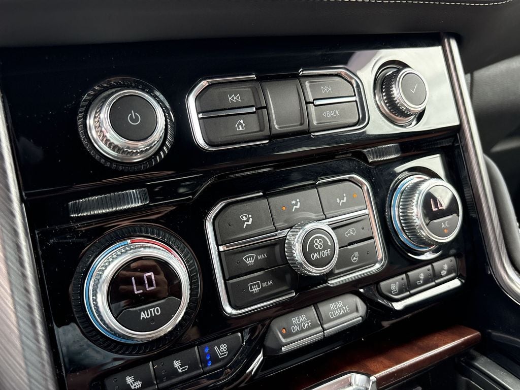 2023 GMC Yukon XL Denali Ultimate